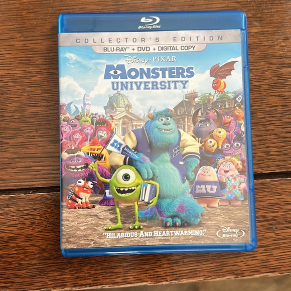 Blu-Ray Collections of Disney Pixar Monsters Inc and Monsters University - Picture 7 of 10